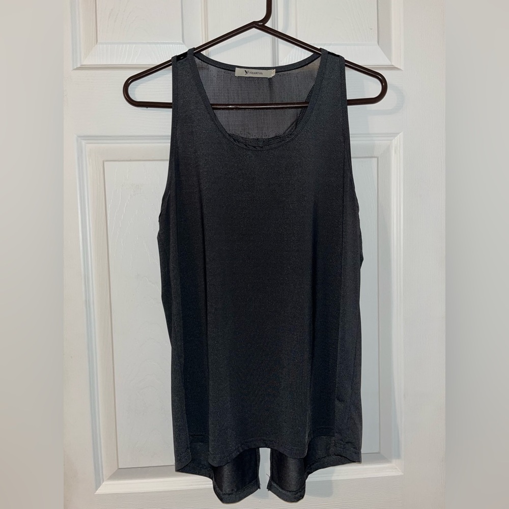 Women’s active tank